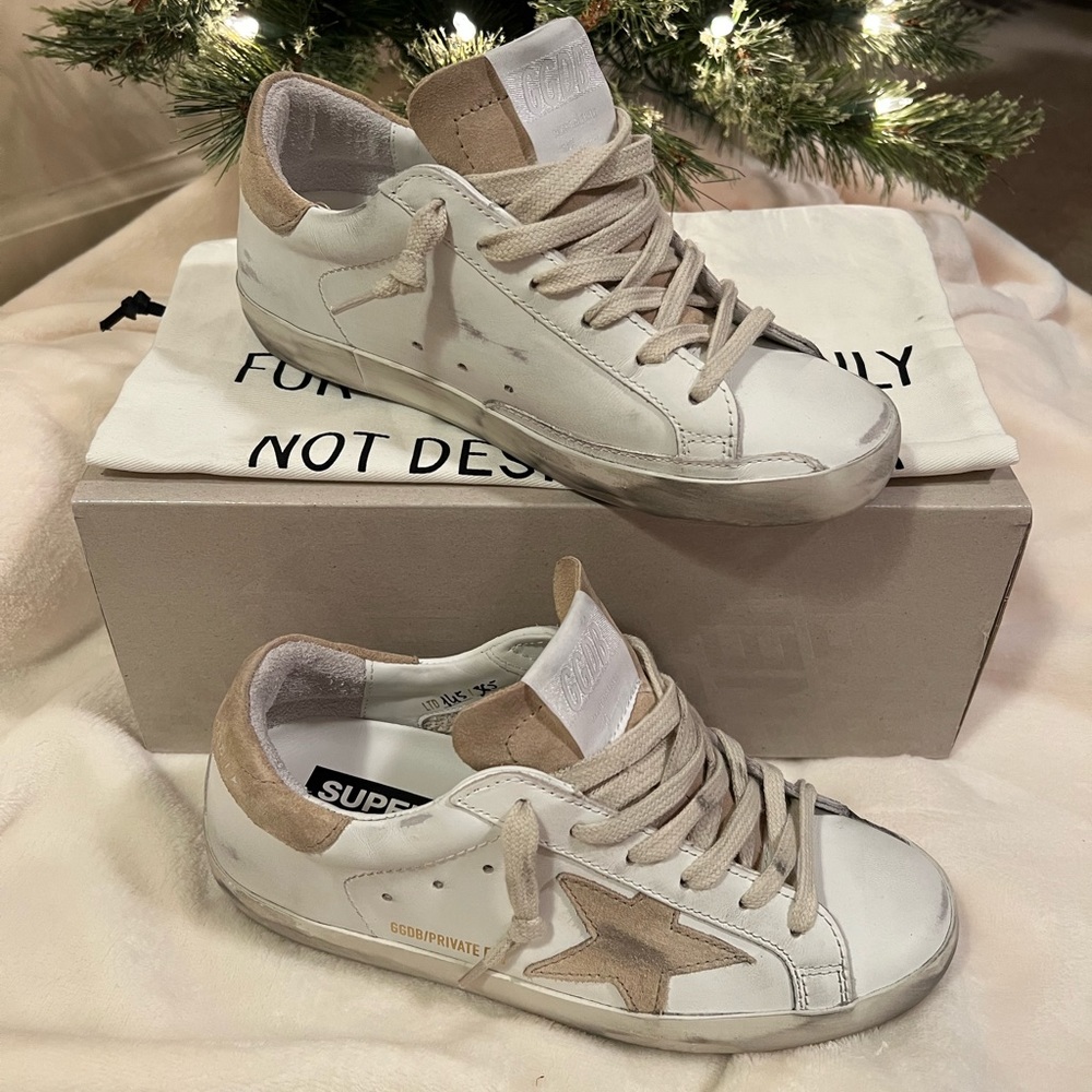 Like New Golden Goose Suede Tongue Superstar - Size 35